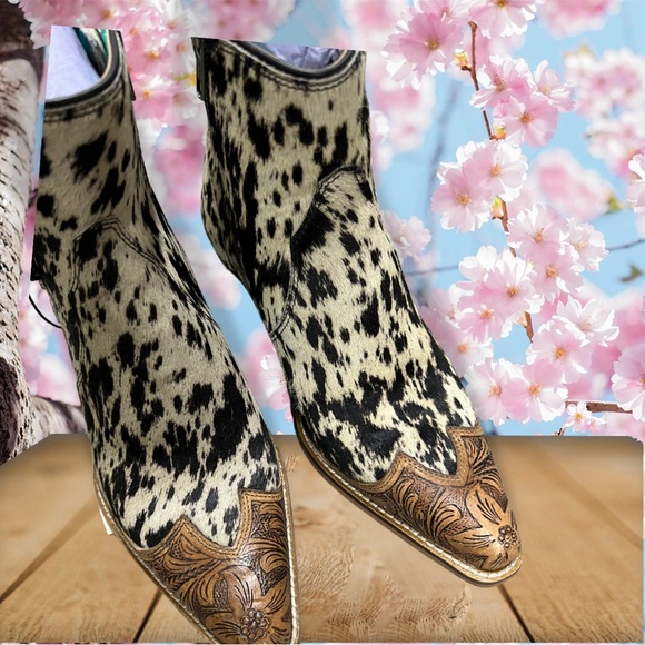 💯Hand Tooled Leather Genuine Cowhide Women Bootie Boot Boho Western Shoe Rodeo - Picture 10 of 16